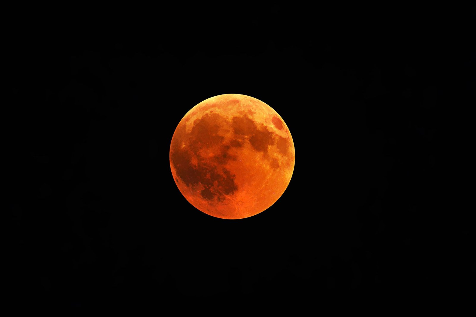 Eclipse-Lunar Tendências e Inovações em Tecnologia para 2024